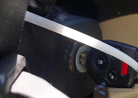 2018 Subaru Outback 2.5I z USA, uszkodzony, nr VIN 4S4BSAAC4J3374799